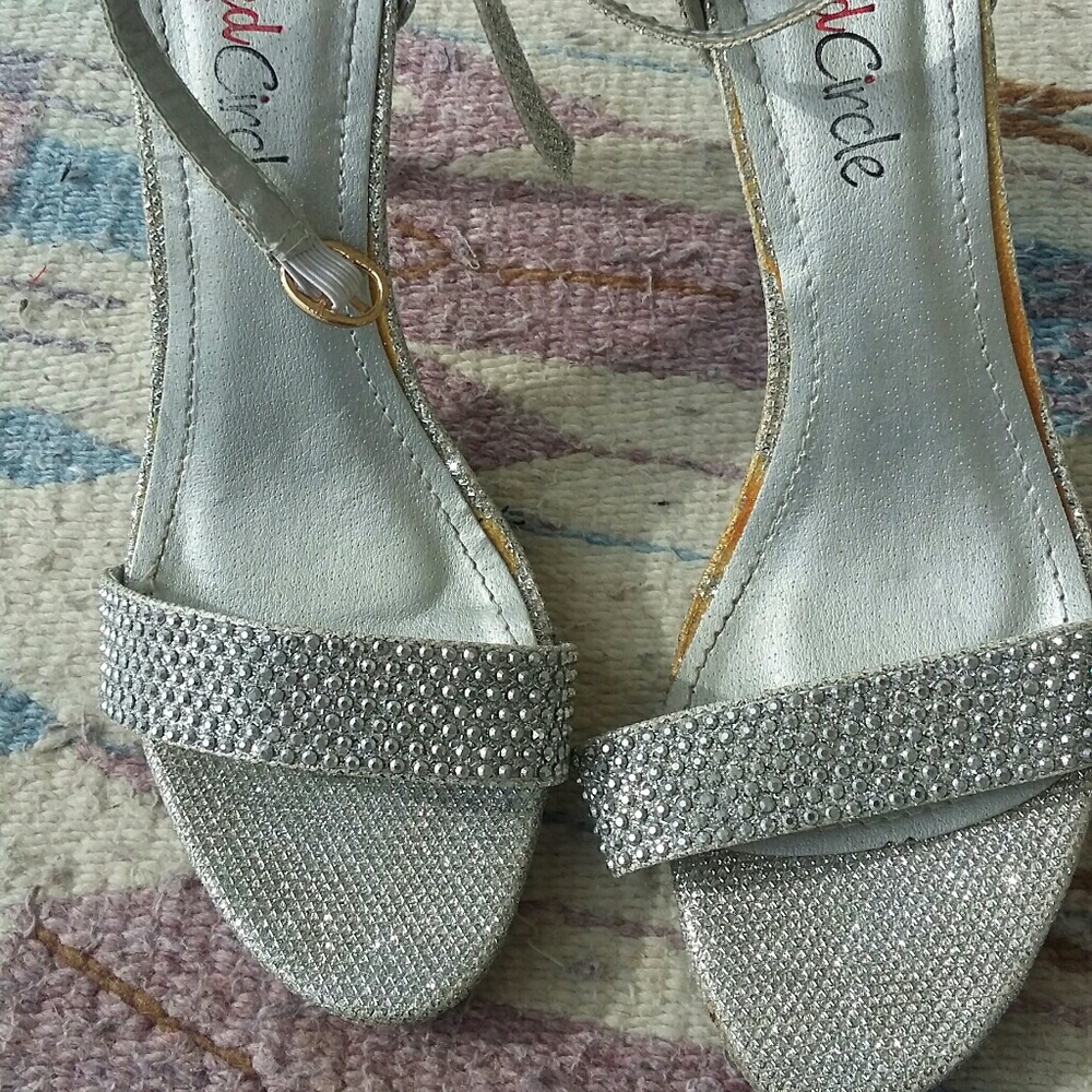 ankle strap silver heels